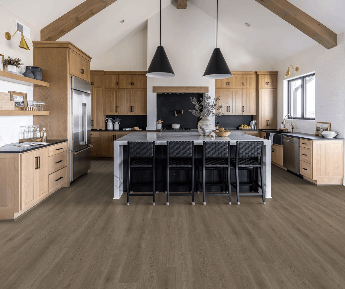 LVP-American-Flooring-HGTV-Gallery-Images-3-(UV845_03031_ROOM)